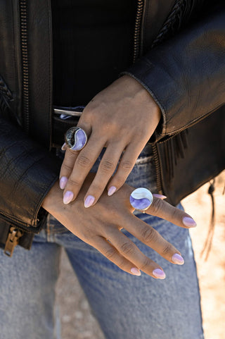 Inner Wisdom Purple Shell & Muscovite Yin Yang Ring