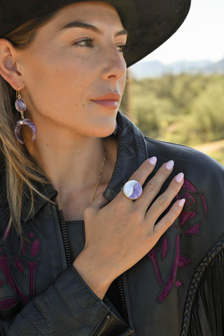 Path of Calm Purple Shell Yin Yang Ring