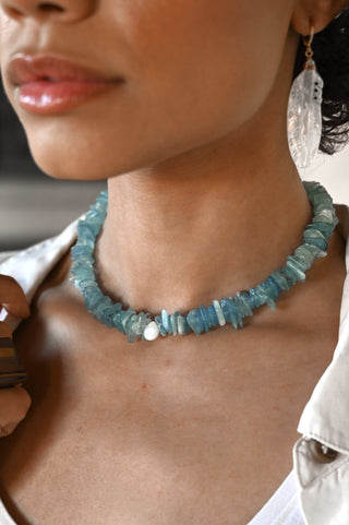 The Horizon Aquamarine Mother of Pearl Necklace