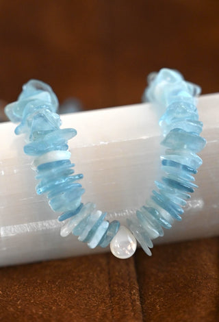 The Horizon Aquamarine Mother of Pearl Necklace
