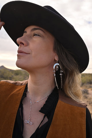 Aiming True Quartz Silver Lariat Necklace