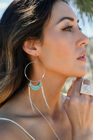 Freedom Dusters Agate Fringe Silver Hoop Earrings