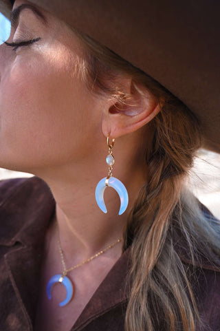 blue opalite horn pendant earrings and necklace set