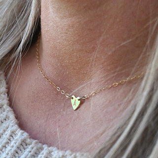 personalized gold heart charm necklace 