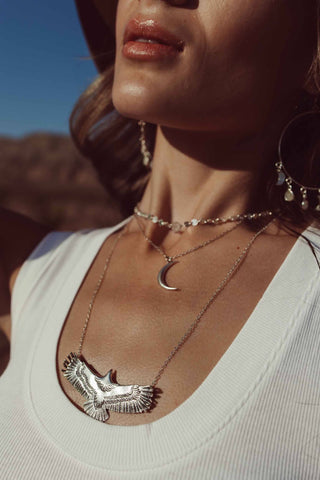 silver soaring eagle necklace