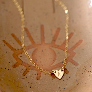personalized gold heart charm necklace 